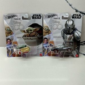 Hot Wheels Disney 100 Yoda and Mandalorian Cars